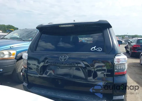 2020 Toyota 4Runner Sr5/Sr5 Premium/Venture/Limited/Night Shade/Trd Off Road/Trd Off Road Premium/Trd Pro z USA, uszkodzony, nr VIN JTEBU5JR7L5752837